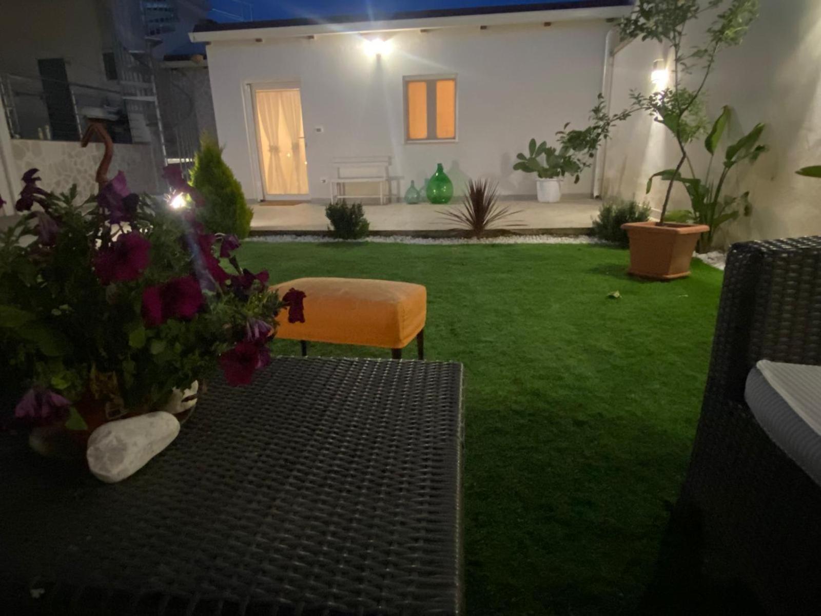 Apartamento Brezza Marina Tarento Exterior foto