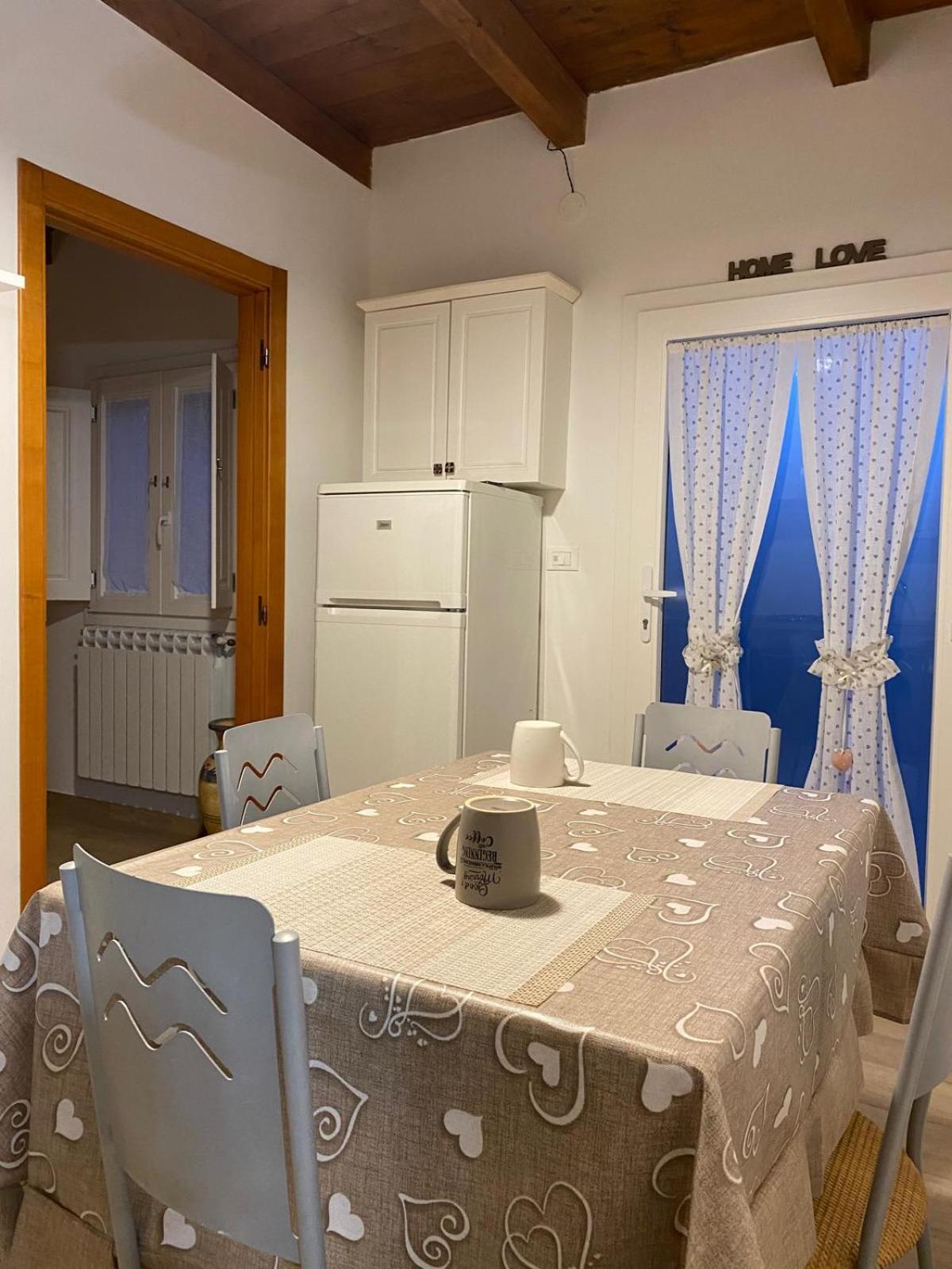 Apartamento Brezza Marina Tarento Exterior foto